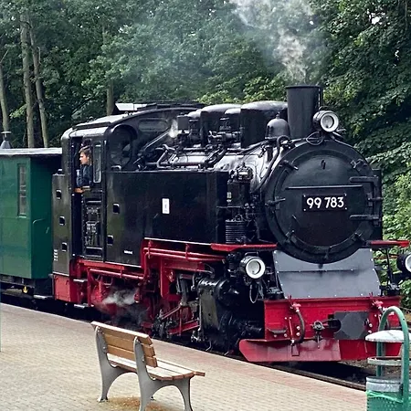 Milana, In Einem Mit 3 In Auf Ruegen Daire